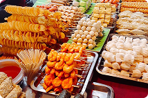 Phố Ẩm Thực Hàng Buồm