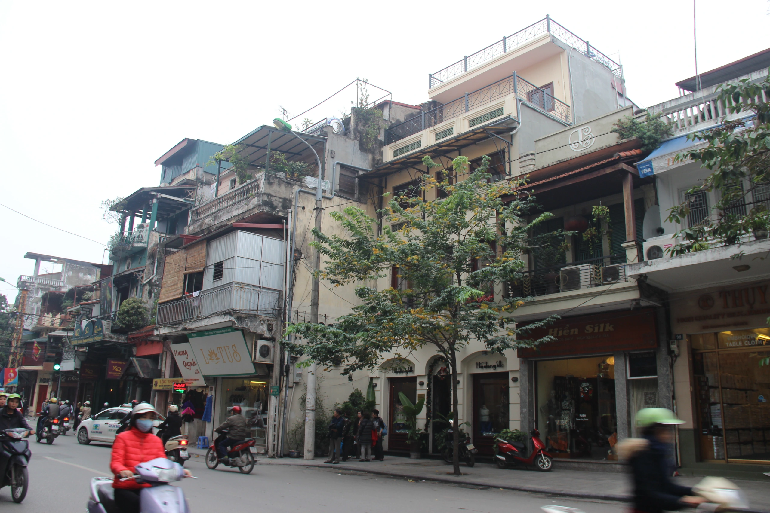Phố Hàng Gai